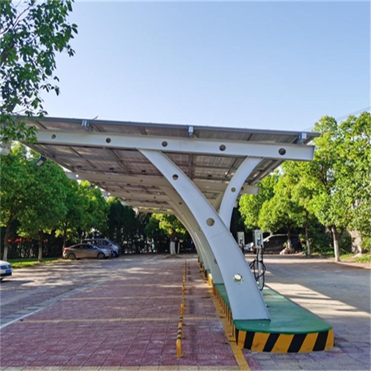 太阳能光伏车棚