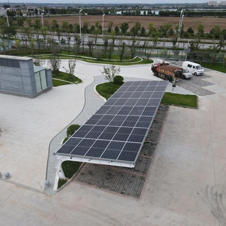 太阳能光伏车棚